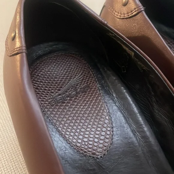 Dansko Brown Leather Kilted Tassel Loafers Size 38 - Picture 6 of 14